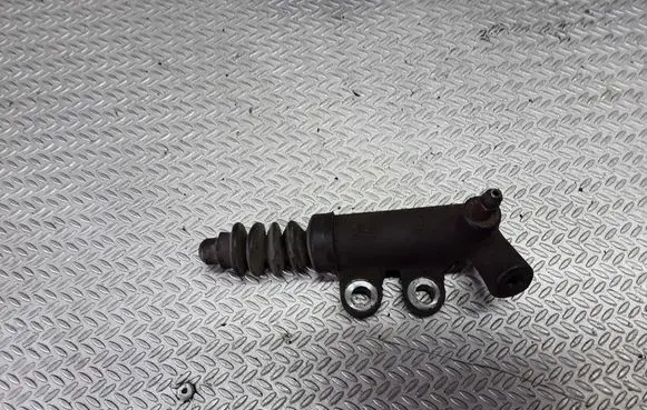 Mazda MPV Clutch slave cylinder 