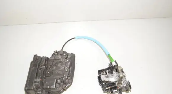 BMW i3 Front door lock 7290863 7281937 51217290863