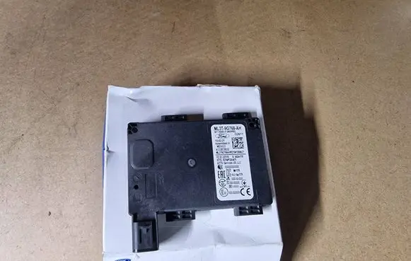 Ford Mach-E I Distronic sensor radar ML3T9G768AH 3432AF3TR ACC28728332