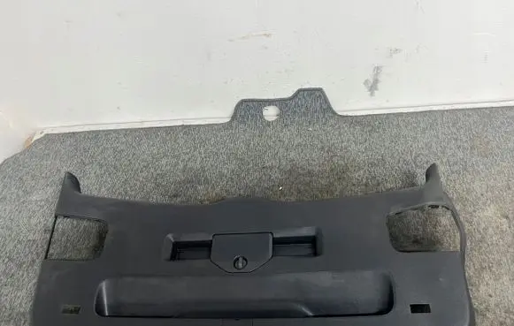 Volkswagen Sharan Tailgate trim 