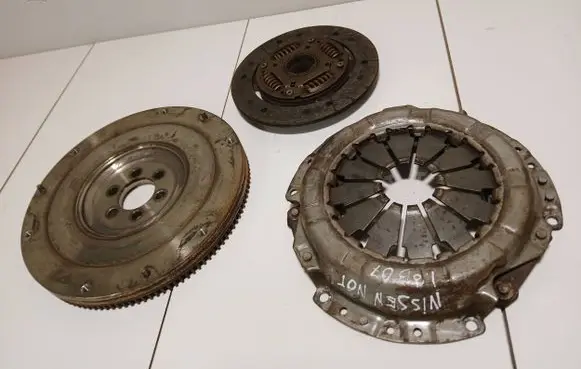 Nissan Note (E11) Clutch set kit