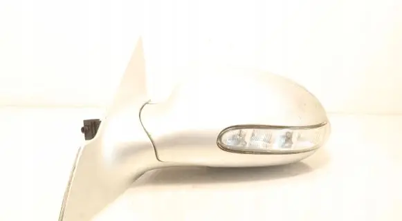 Front door electric wing mirror