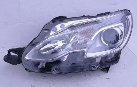 Peugeot 2008 I Headlight/headlamp 9677810180 90015175 17502A011A