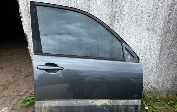 Toyota Land Cruiser (J120) Front door