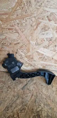 Toyota Auris E180 Accelerator throttle pedal 7811002120 07060162736