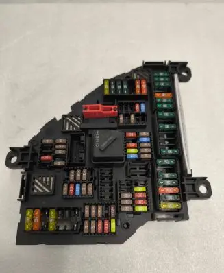 BMW 5 F10 F11 Fuse module 9234424 1703345