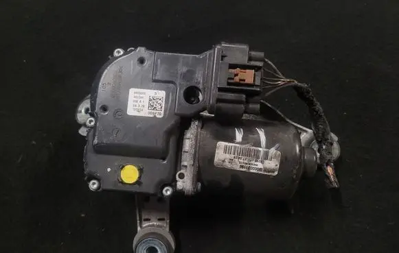 Ford Fusion II Wiper motor DS7317504AG
