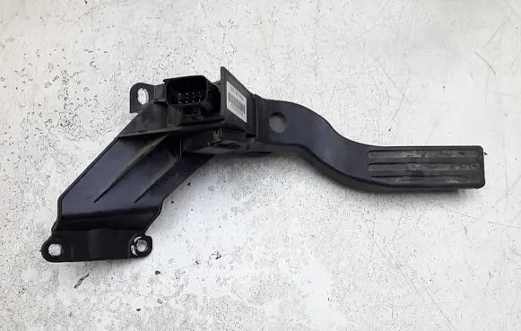 Ford Mondeo Mk III Accelerator throttle pedal 2S719F836DA