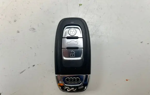 Audi A6 S6 C7 4G Ignition key/card 