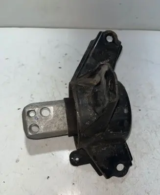 KIA Ceed Engine mount bracket