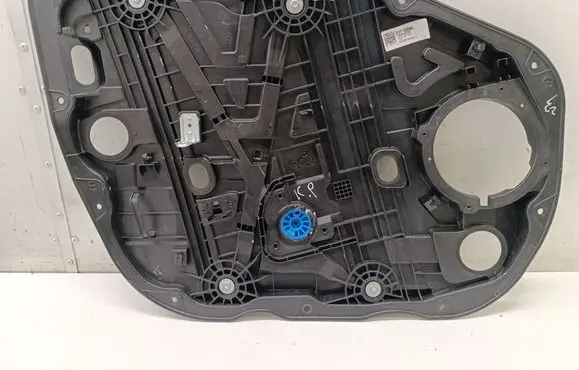 KIA Niro Front window lifting mechanism without motor 82470G5110