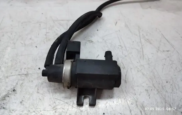 Mitsubishi Colt Turbo solenoid valve