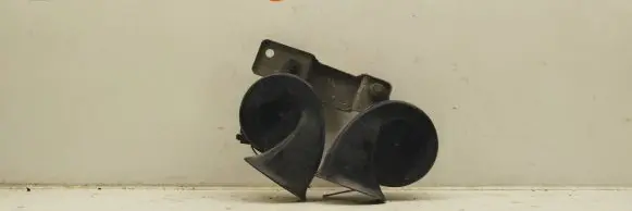 Subaru Legacy Horn signal E130094 E13000094