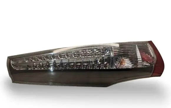 Mitsubishi Grandis Rear/tail lights 22087642