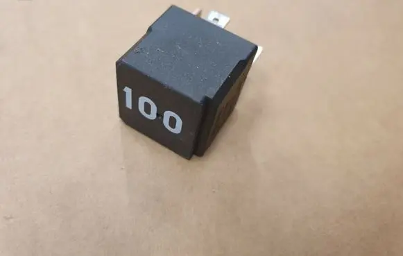Volkswagen Transporter - Caravelle T6 Other relay 7M0951253A