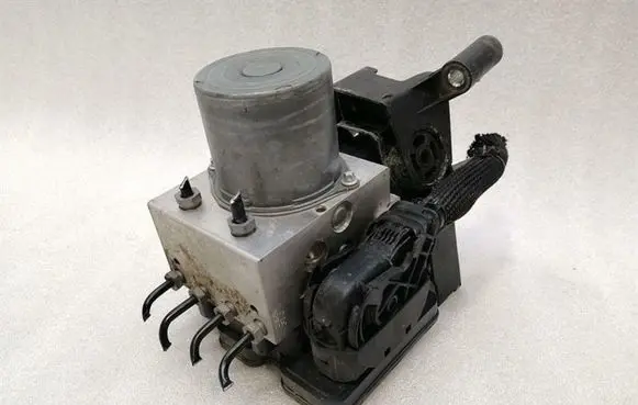 Mercedes-Benz S W222 ABS Pump A2229002809
