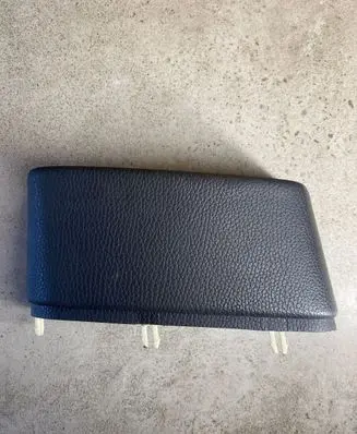 (B) pillar trim (top)