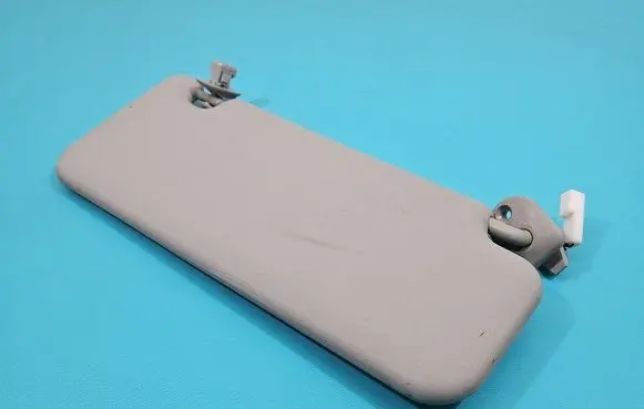 Sun visor