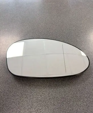 BMW 1 E81 E87 Wing mirror glass 51167132736