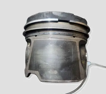 Volvo V70 Piston D5244T5