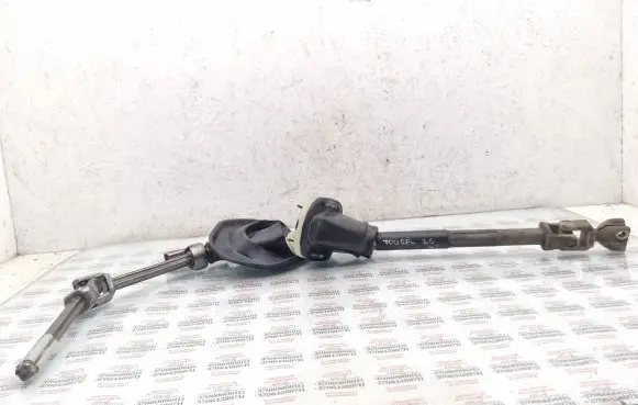 Volkswagen Touareg I Steering column universal joint 7L0419523