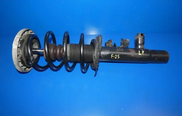 BMW X3 F25 Front shock absorber with coil spring 6797025 E4665403 F25V075V