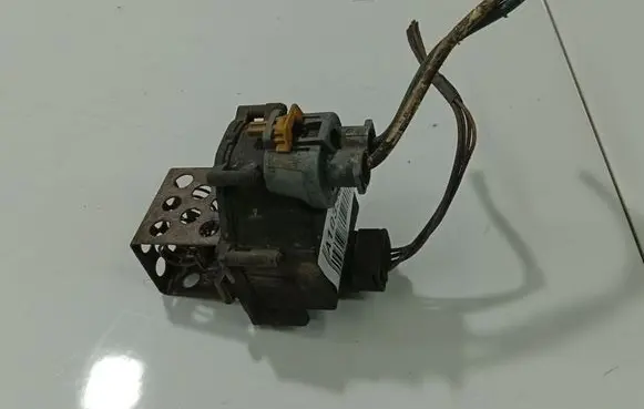 Citroen C4 Grand Picasso Heater blower motor/fan resistor 8241005
