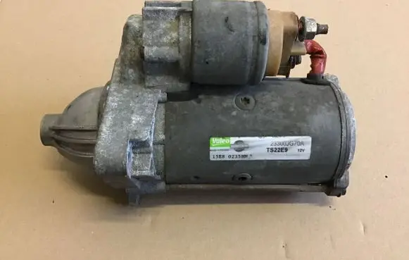 Nissan X-Trail T31 Starter motor 23300JG70A 15E80235MMB