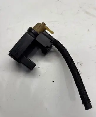 Volvo V40 Turbo solenoid valve 31339808