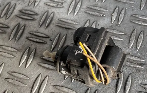 Audi A3 S3 8L Headlight level adjustment motor 8L0941295
