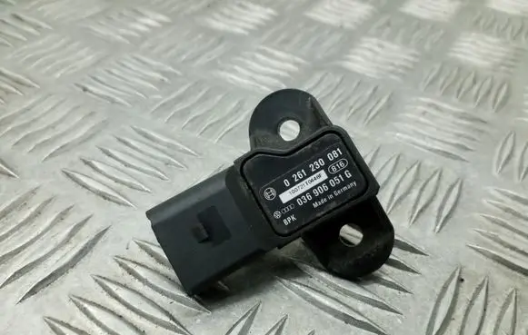 Volkswagen Golf V Air pressure sensor 0261230081 036906051G
