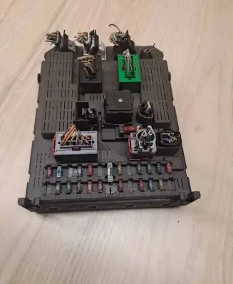 Lancia Phedra Fuse module 9646907380