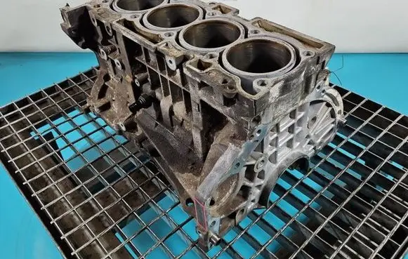 Hyundai Santa Fe Engine block G4KJ IMPRK1565230