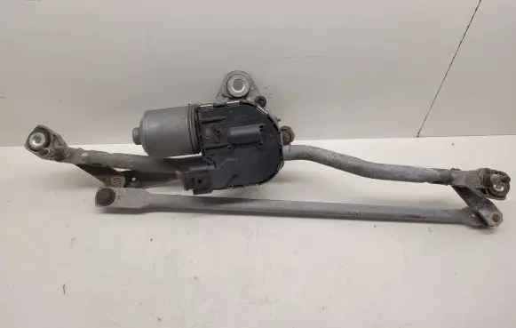 Audi A6 S6 C6 4F Front wiper linkage and motor 4F1955119 4F1955023A