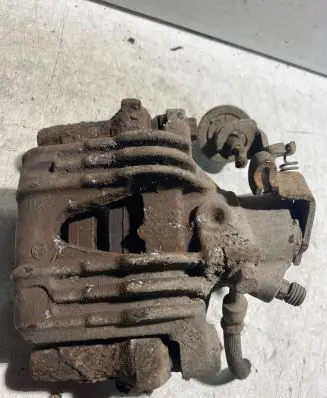 Opel Astra G Rear brake caliper