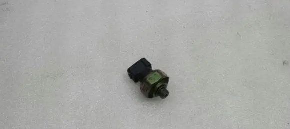 Mercedes-Benz S W140 Air conditioning (A/C) pressure sensor A1408300072