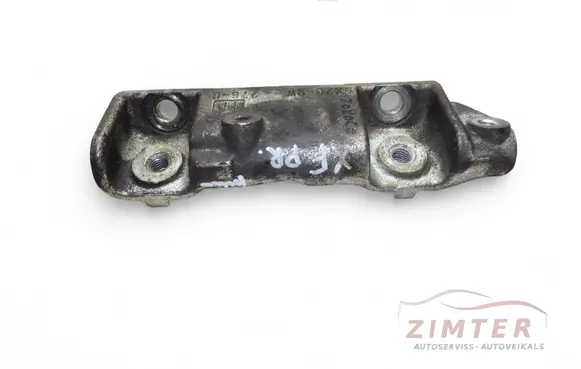 Jaguar XF X250 Fuel Injector clamp holder 9X2Q9W276B