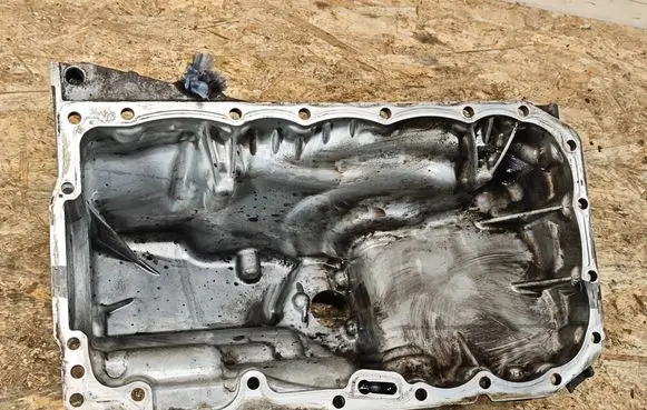 BMW X3 E83 Oil sump 7803072 13992010 GD01508