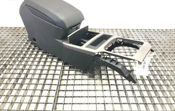 Subaru Legacy Armrest 