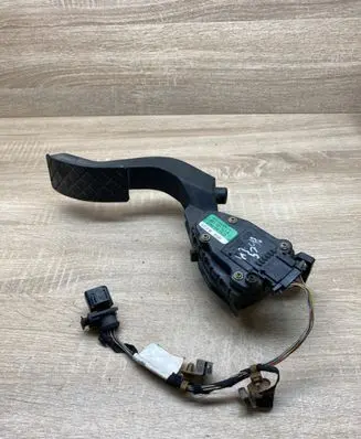 Audi A6 S6 C5 4B Accelerator throttle pedal 8D1721523A