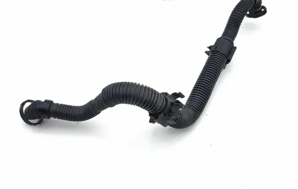 Audi A6 S6 C8 4K Breather hose/pipe 06n103213