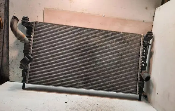 Ford Focus C-MAX Coolant radiator 3M5H8005TL 07JUL2006 20V181001