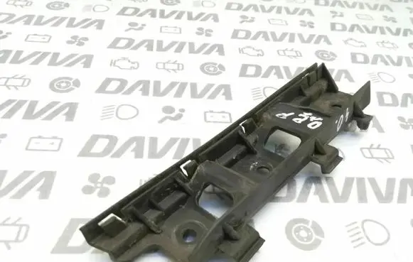 Volkswagen PASSAT B6 Front bumper mounting bracket 3C0807184