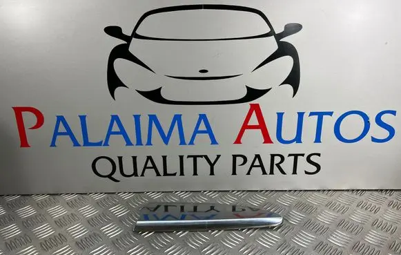 Citroen DS3 Rear arch trim 9800069477