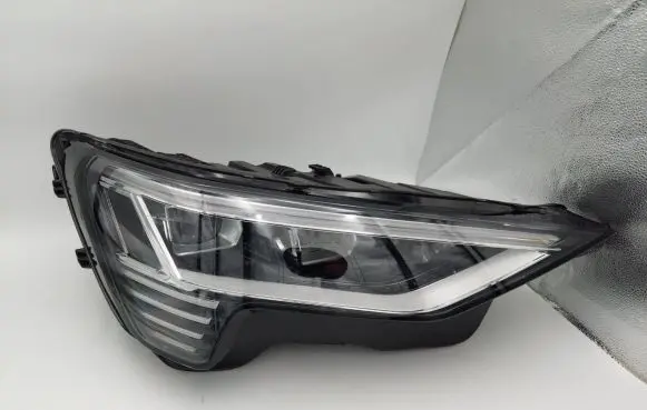 Audi e-tron Headlight/headlamp 4KE941040 030111023400