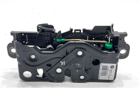 BMW X5 G05 Tailgate exterior lock 7357112