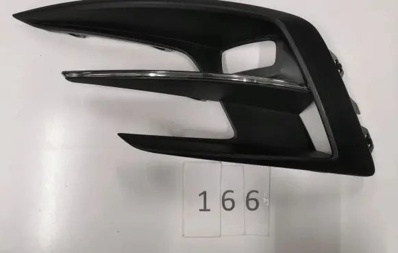 Renault Megane IV Front bumper lower grill 261A33578R