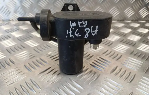 Audi A8 S8 D2 4D Cruise control vacuum pump 811907325