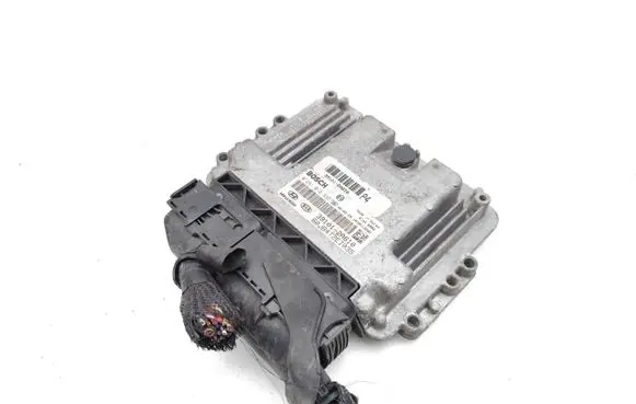 KIA Rio Engine control unit/module 391012A610 0281012332