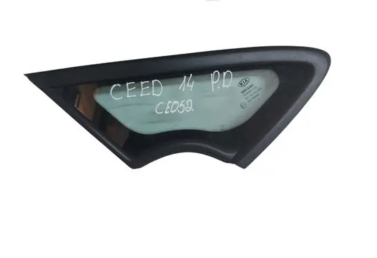 KIA Ceed Front triangle window/glass 